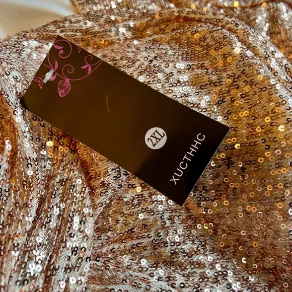 Stunning Mermaid Rose Gold Sequined Dress with Sleeves and Slit - Picture 15 of 16